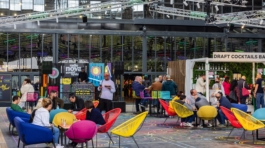 Votre agence événementielle à Annecy s'est chargée de l’organisation sur mesure de la Cocktail Street pour l’entreprise La Maison du Whisky pour l’événement professionnel Whisky Live Paris.