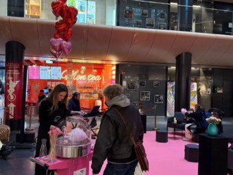 Votre agence événementielle en Haute-Savoie s'occupe des événements professionnels sur mesure du centre commercial Confédération Centre lors de différents événements calendaires.