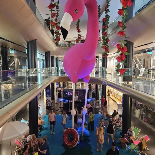 Votre agence événementielle à Annecy s'occupe des événements professionnels sur mesure du centre commercial Confédération Centre lors de différents événements calendaires.